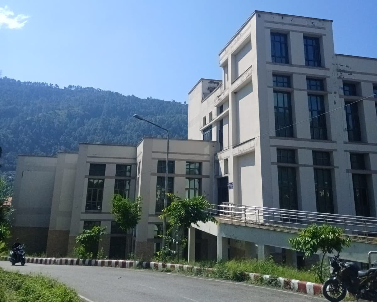 HNBGU Campus photo 13